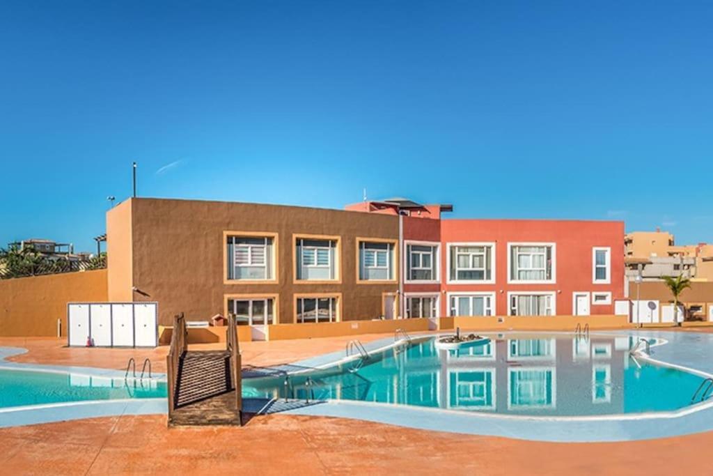 Moderna Casa De Invitados Con Terraza Y Piscina Corralejo Exteriör bild